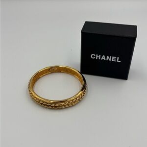 Vintage Chanel Ear of Wheat Gilt metal bangle